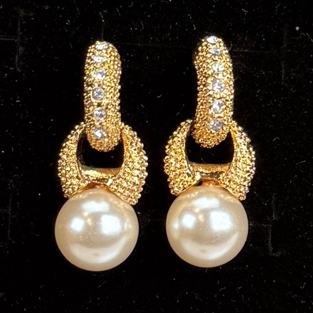 Elegant Goldtone Bling Faux Pearl Drop Pierced Earrings